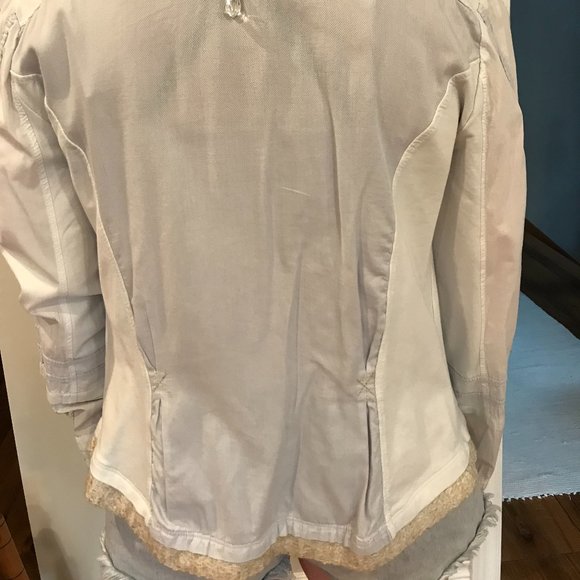 Ladies buttoned blouse/jacket - Picture 8 of 13